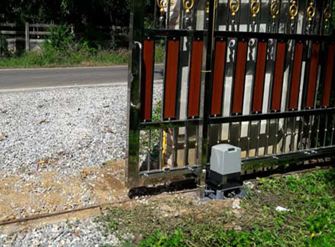 บริษัท แด็ด ออโต้ดอร์ จำกัด 